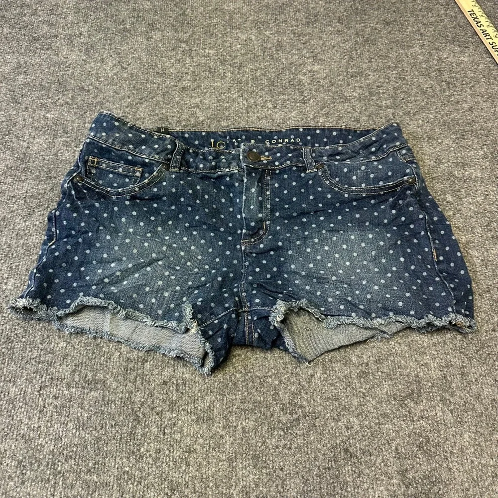 LC Lauren Conrad Shorts Womens Size 14 Blue Polka Dot Denim Raw Hem Casual Cute